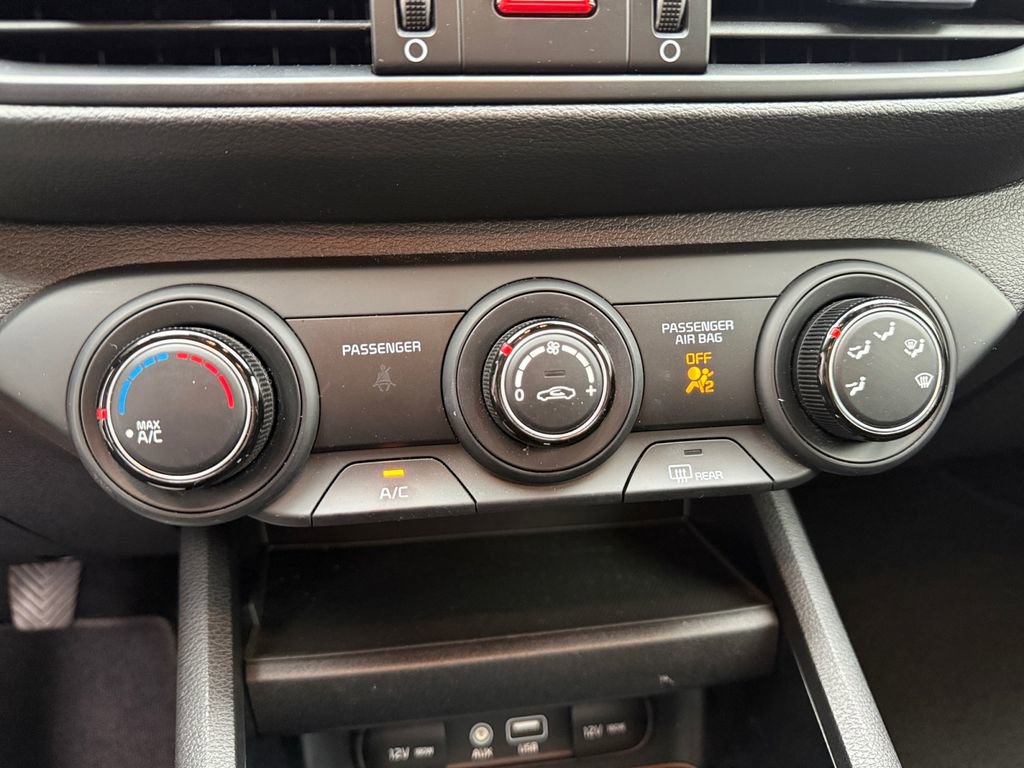 Used 2021 Kia Forte Sedan image 27
