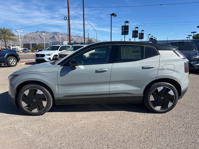 New 2026 Volvo EX30 Plus w/ Protection Package image 7
