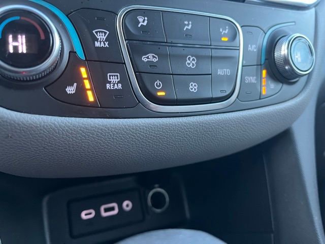 Used 2024 Chevrolet Equinox LT image 34