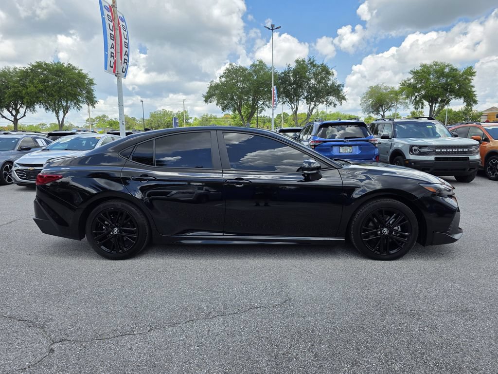 Used 2025 Toyota Camry SE FWD image 2