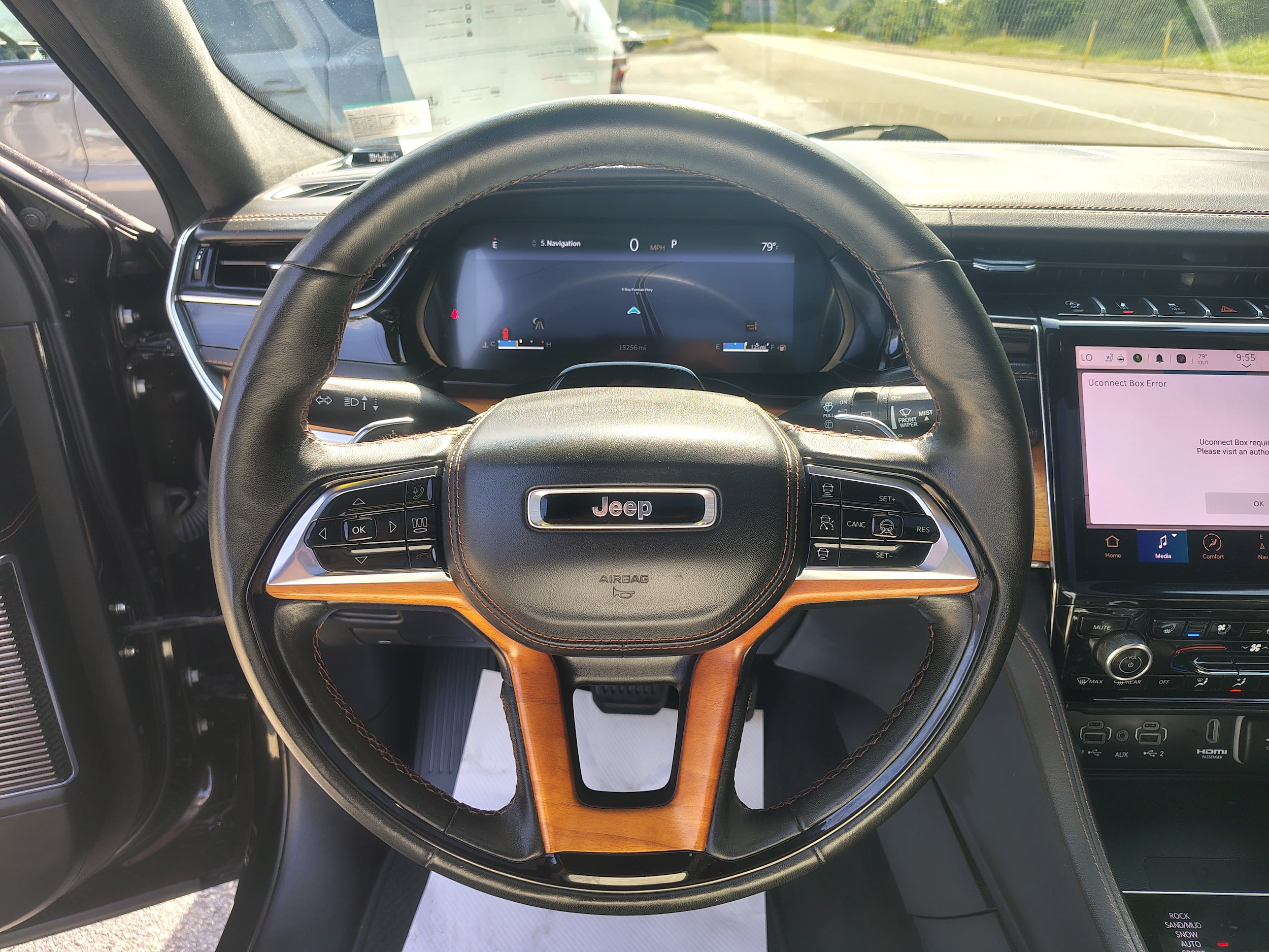 Certified 2025 Jeep Grand Cherokee L Summit AWD/4WD image 38
