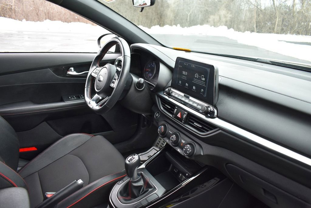 Used 2020 Kia Forte GT image 32