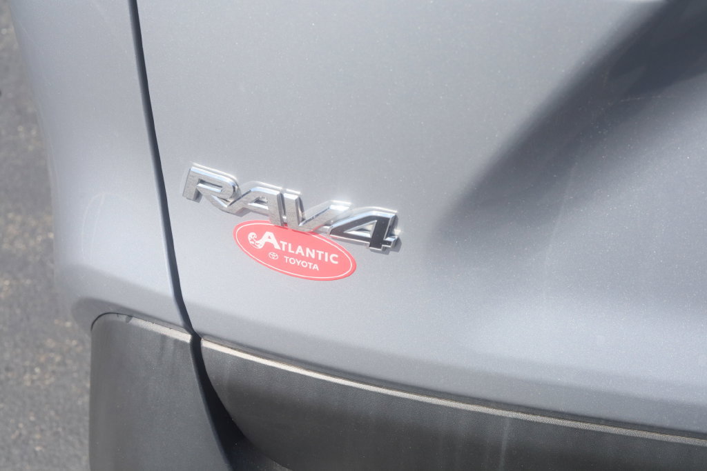 Certified 2019 Toyota RAV4 XLE AWD/4WD image 26