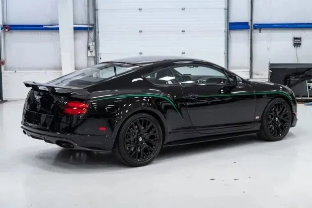 Used 2015 Bentley Continental GT3-R image 5