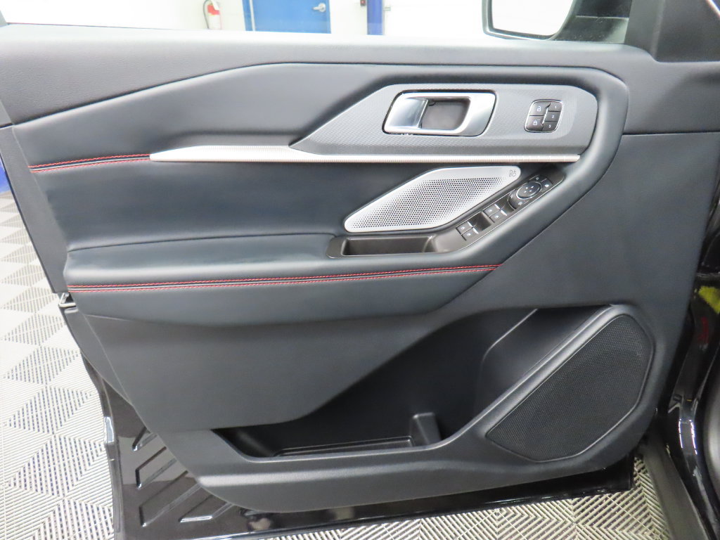 Used 2026 Ford Explorer ST AWD/4WD image 75