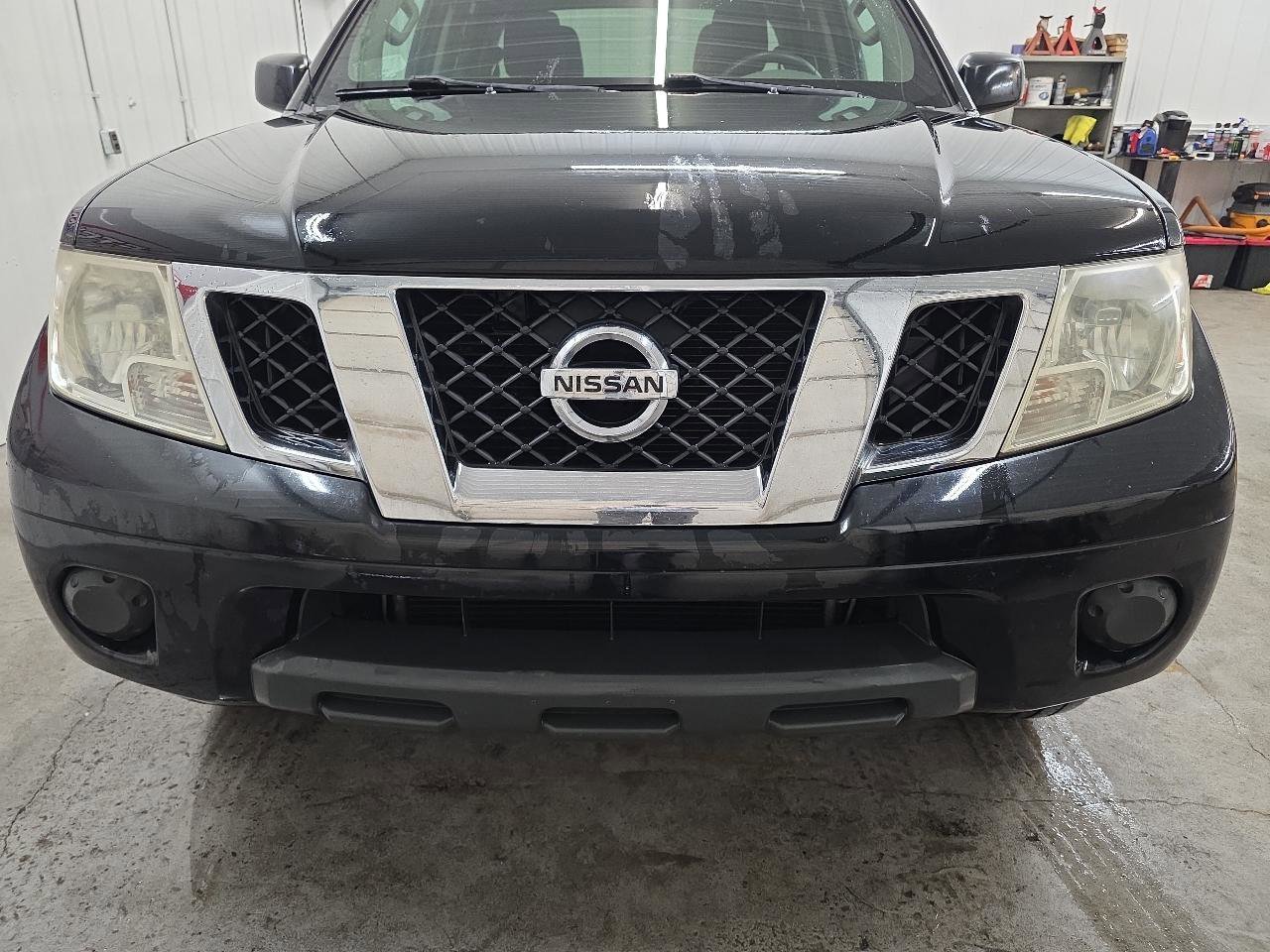 Used 2012 Nissan Frontier SV image 19
