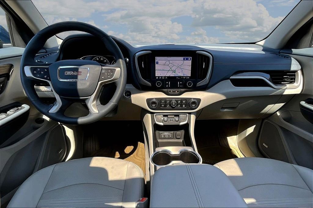 Used 2024 GMC Terrain Denali image 9