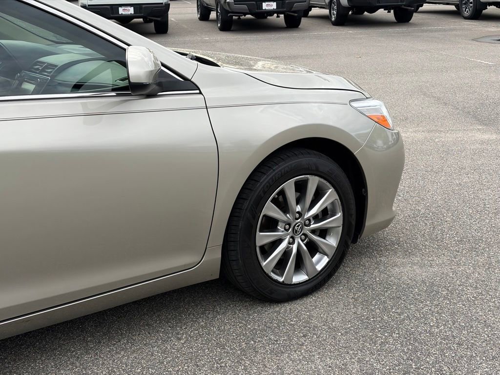 Used 2017 Toyota Camry XLE FWD image 8