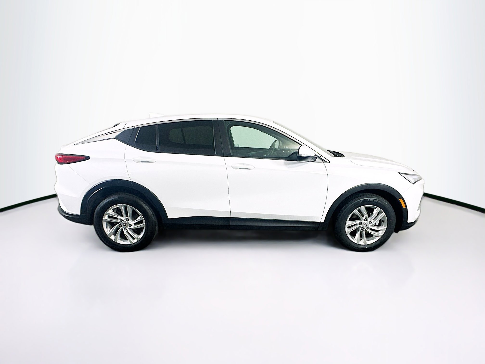 Used 2025 Buick Envista Preferred FWD image 10