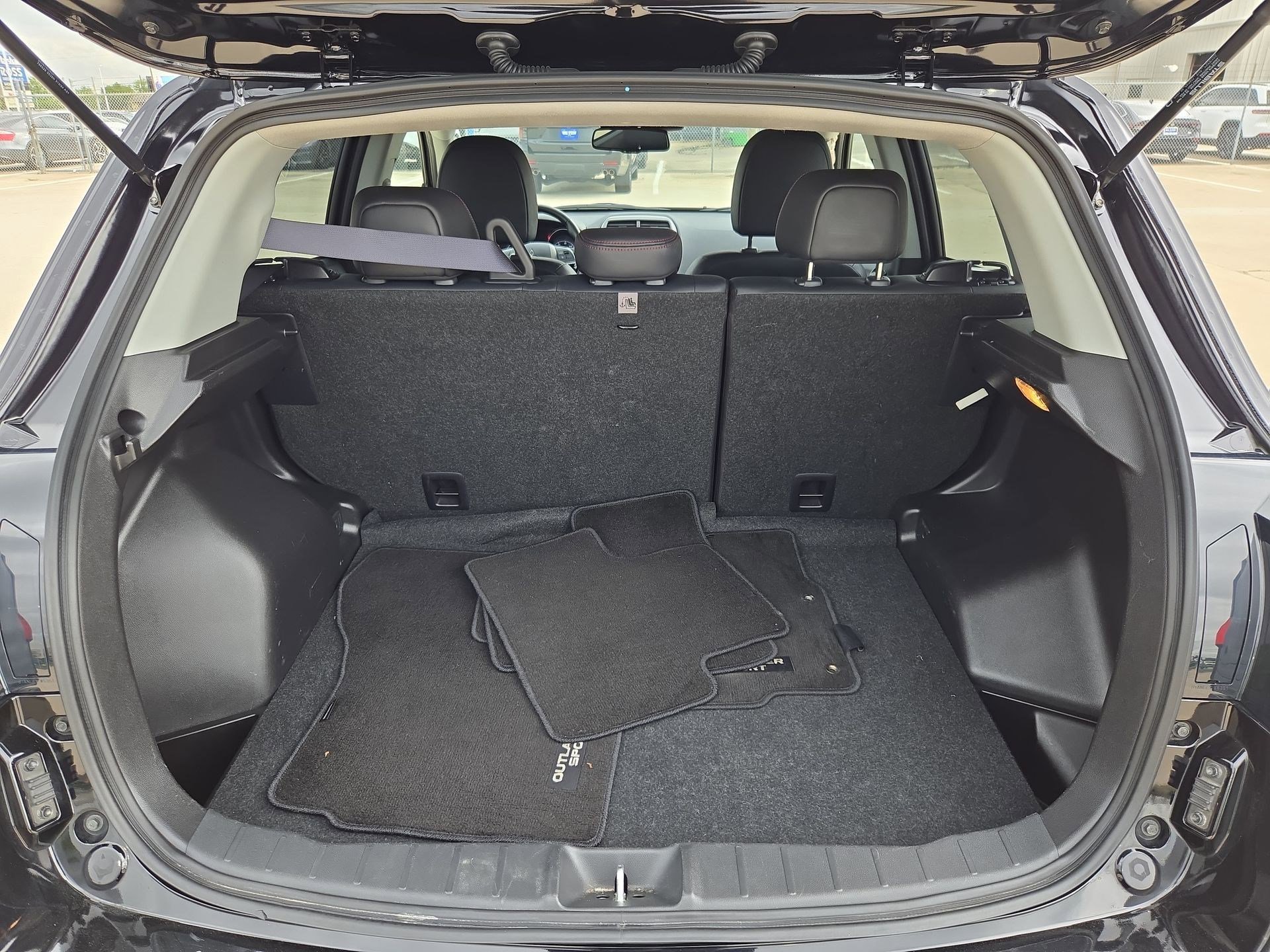 Used 2025 Mitsubishi Outlander Sport AWD image 29