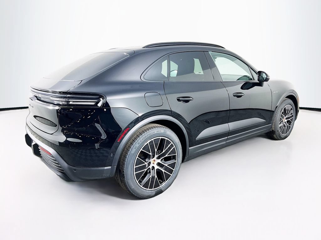 New 2026 Porsche Macan 4 Electric AWD/4WD image 9