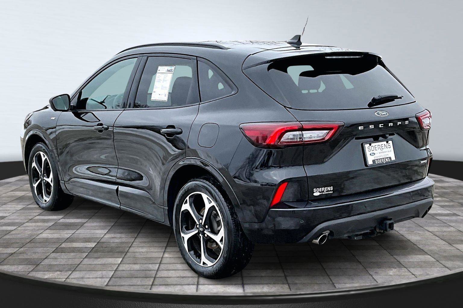 Used 2023 Ford Escape ST-Line Select w/ Tech Pack #2 AWD/4WD image 4