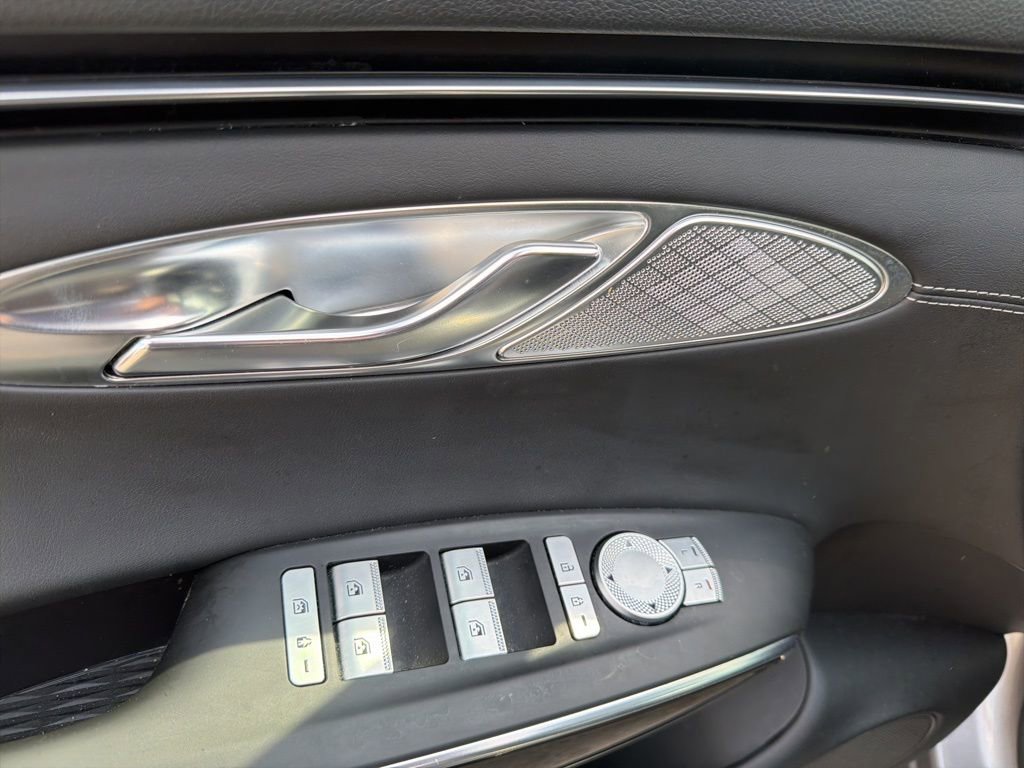 Used 2025 Genesis GV70 2.5T image 13