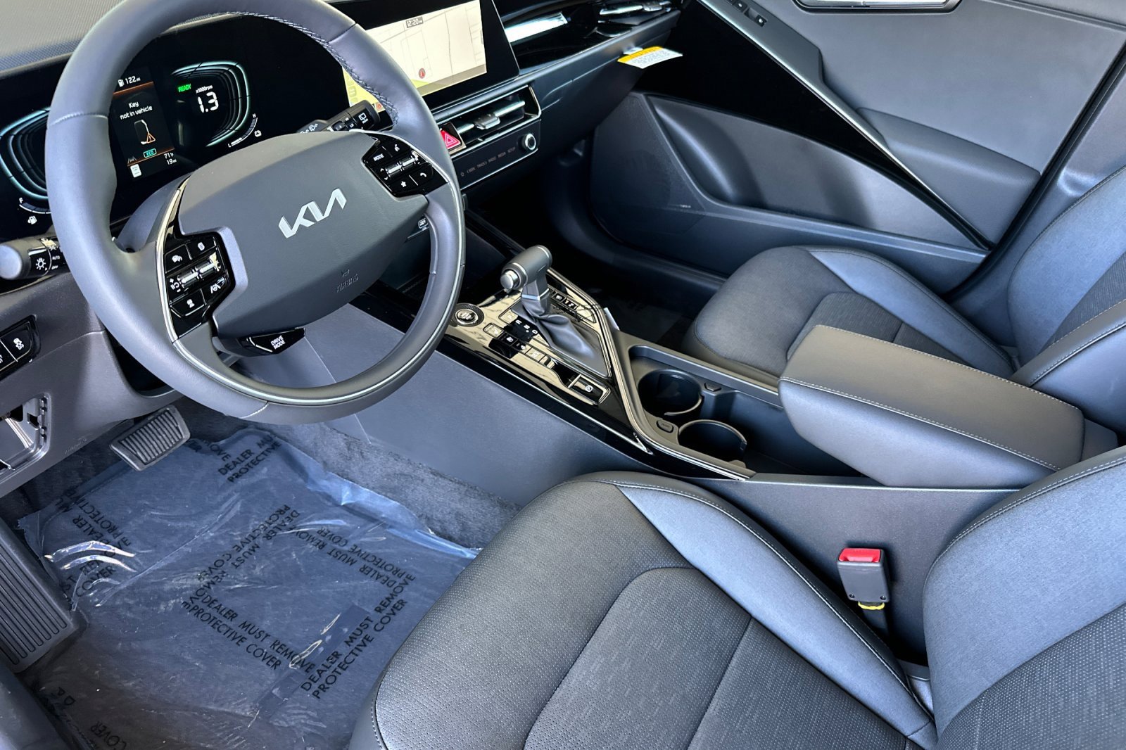 New 2025 Kia Niro SX image 6