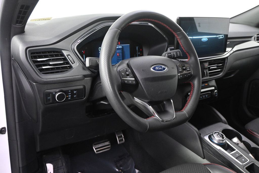 Used 2023 Ford Escape ST-Line w/ Tech Pack #1 AWD/4WD image 12