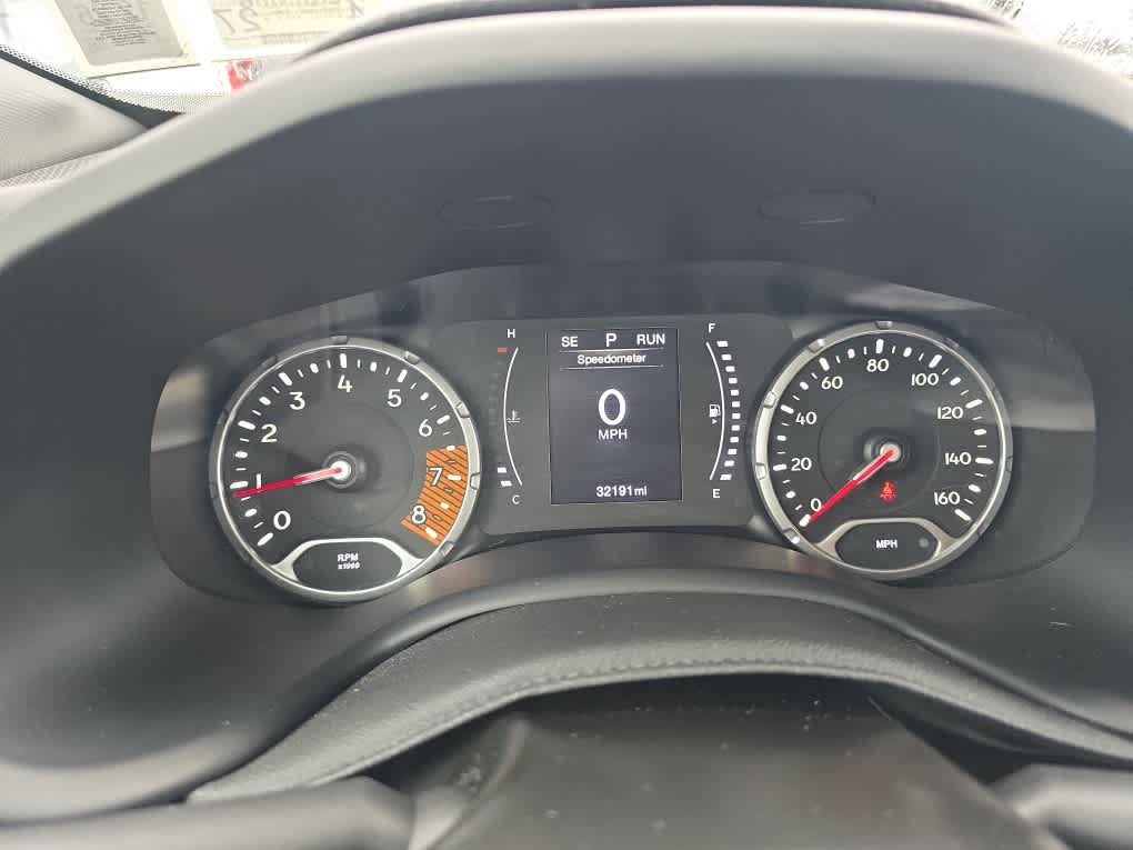 Used 2020 Jeep Renegade Latitude w/ Cold Weather Group AWD/4WD image 6