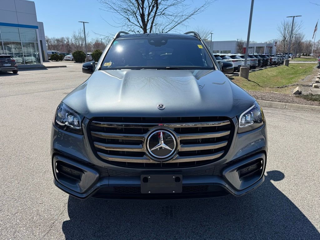 Used 2025 Mercedes-Benz GLS 580 4MATIC image 8