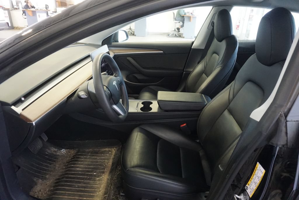 Used 2022 Tesla Model 3 Long Range AWD/4WD image 16