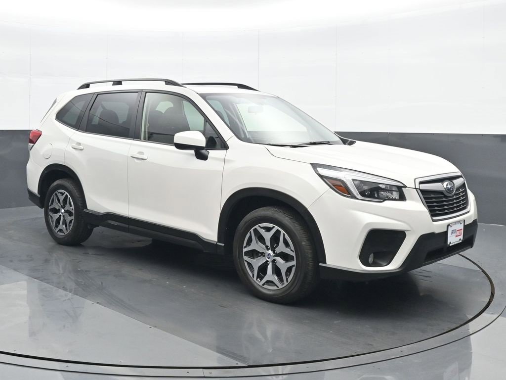 Used 2021 Subaru Forester Premium image 9