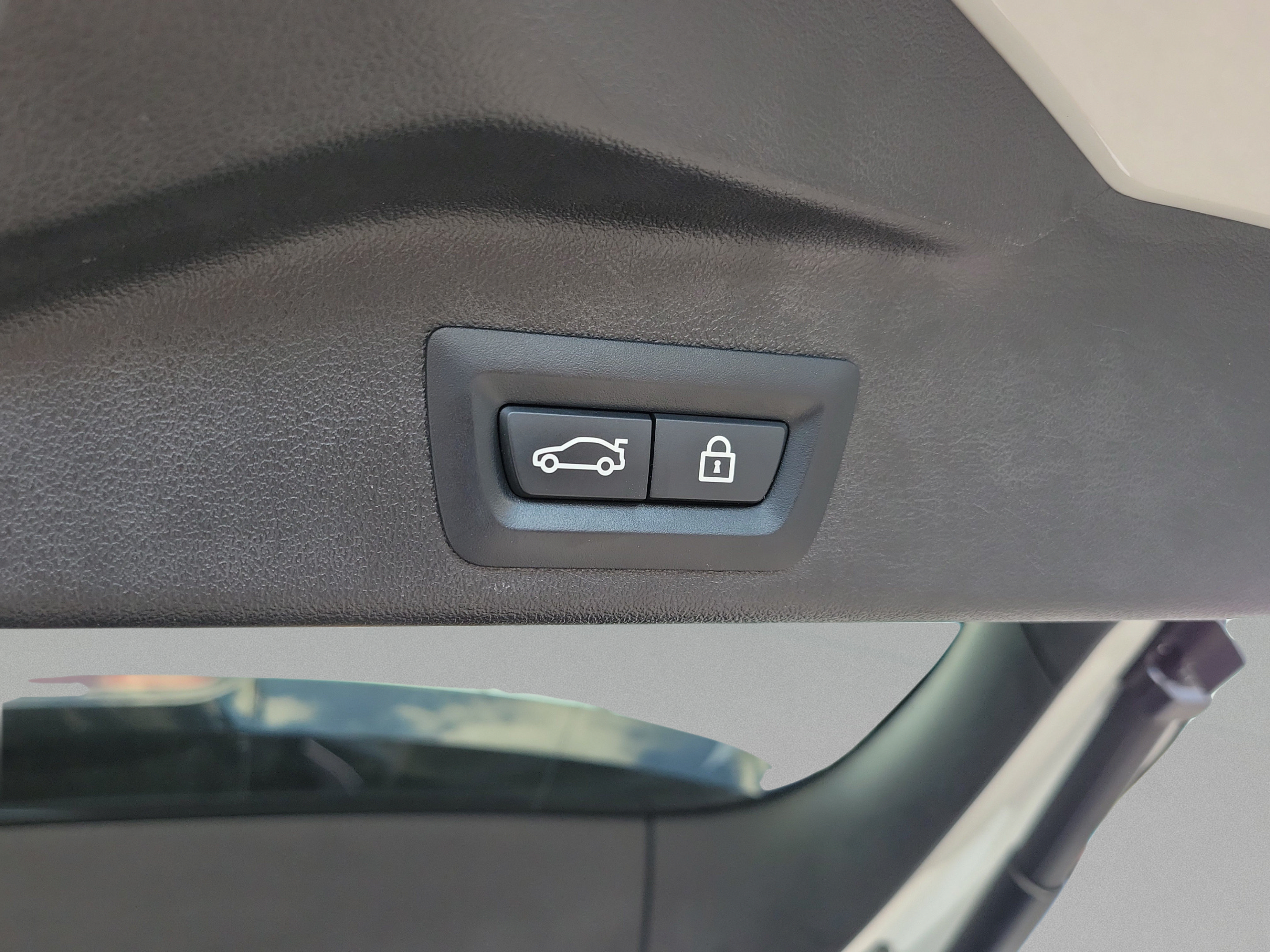Used 2022 BMW X5 M50i AWD/4WD image 10