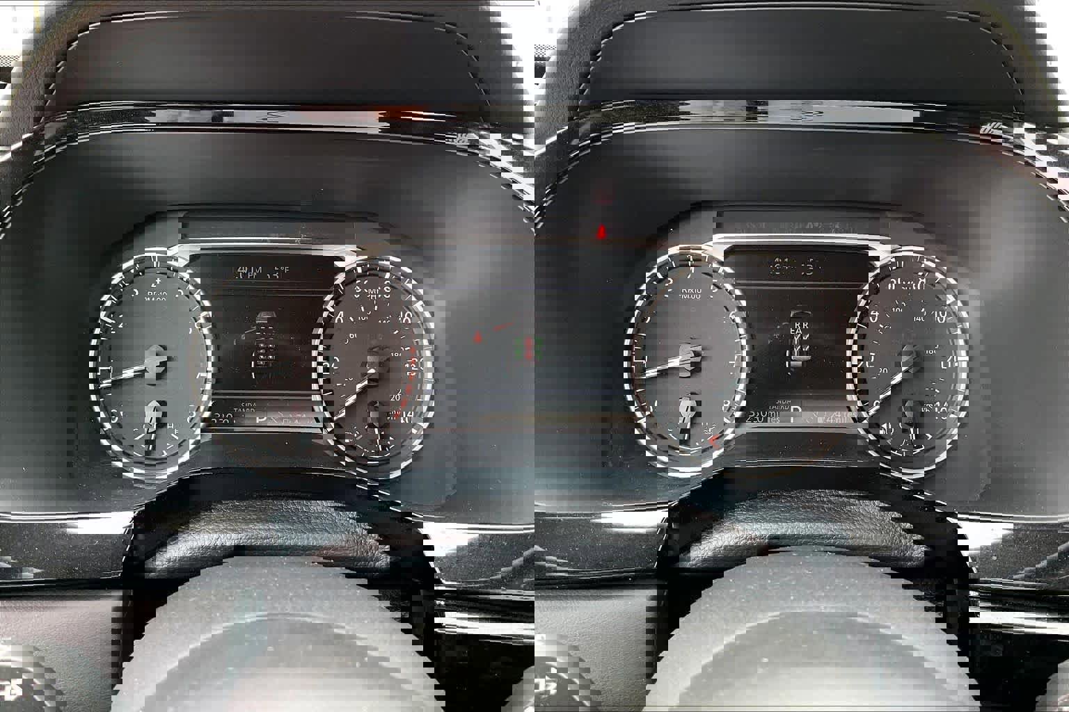 Used 2025 Nissan Pathfinder SV image 24