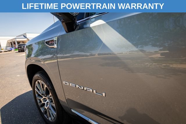 Used 2025 GMC Yukon Denali AWD/4WD image 15