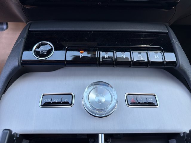 New 2026 Lincoln Navigator Reserve w/ Jet Appearance Package AWD/4WD image 31
