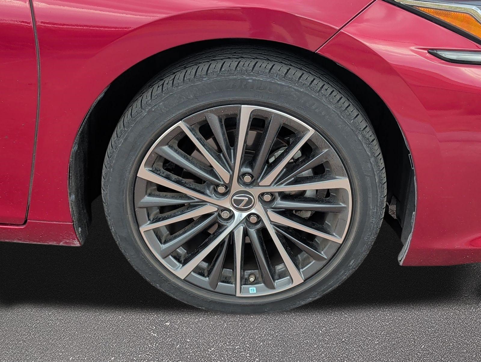 Used 2023 Lexus ES 350 w/ Premium Package FWD image 7