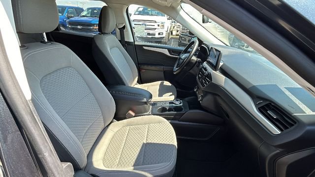 Certified 2022 Ford Escape SE w/ SE Sport Appearance Package FWD image 11