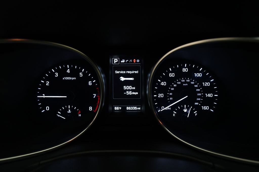 Used 2018 Hyundai Santa Fe Sport AWD/4WD image 2