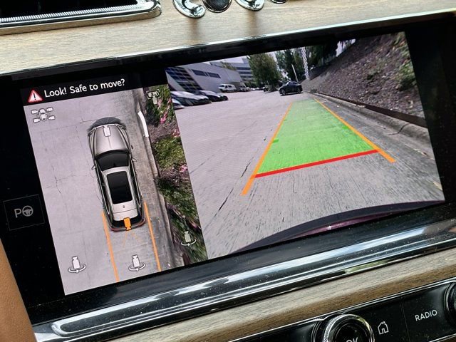 New 2024 Bentley Bentayga image 21