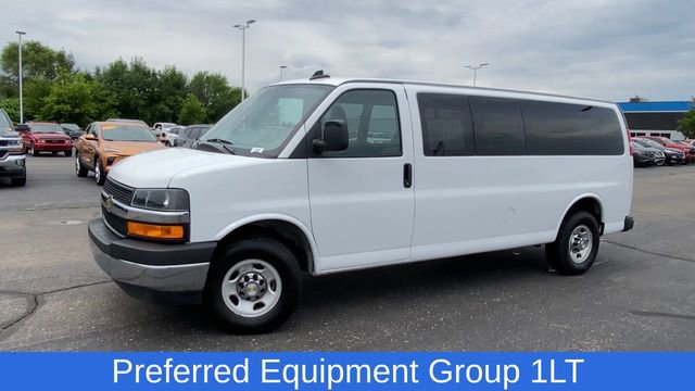 Certified 2024 Chevrolet Express 3500 LT w/ LT Preferred Equipment Group RWD image 4