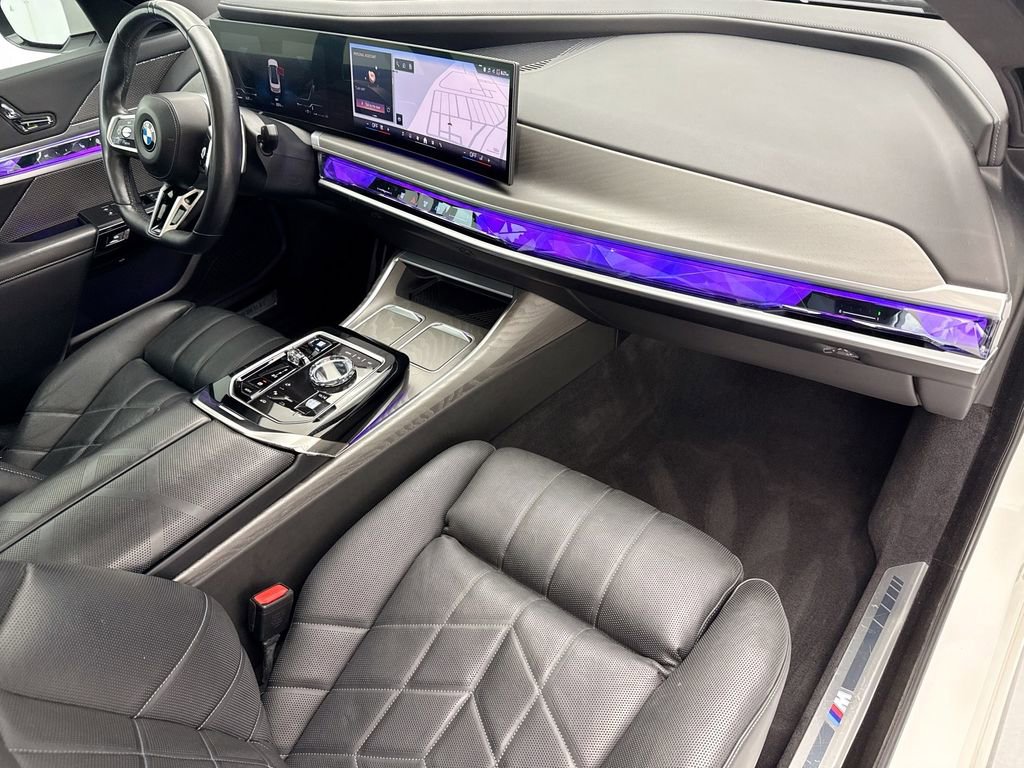 Certified 2023 BMW 740i RWD image 16