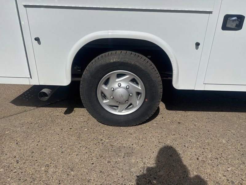New 2026 Ford E-350 and Econoline 350 Super Duty w/ Power Equipment Group RWD image 9