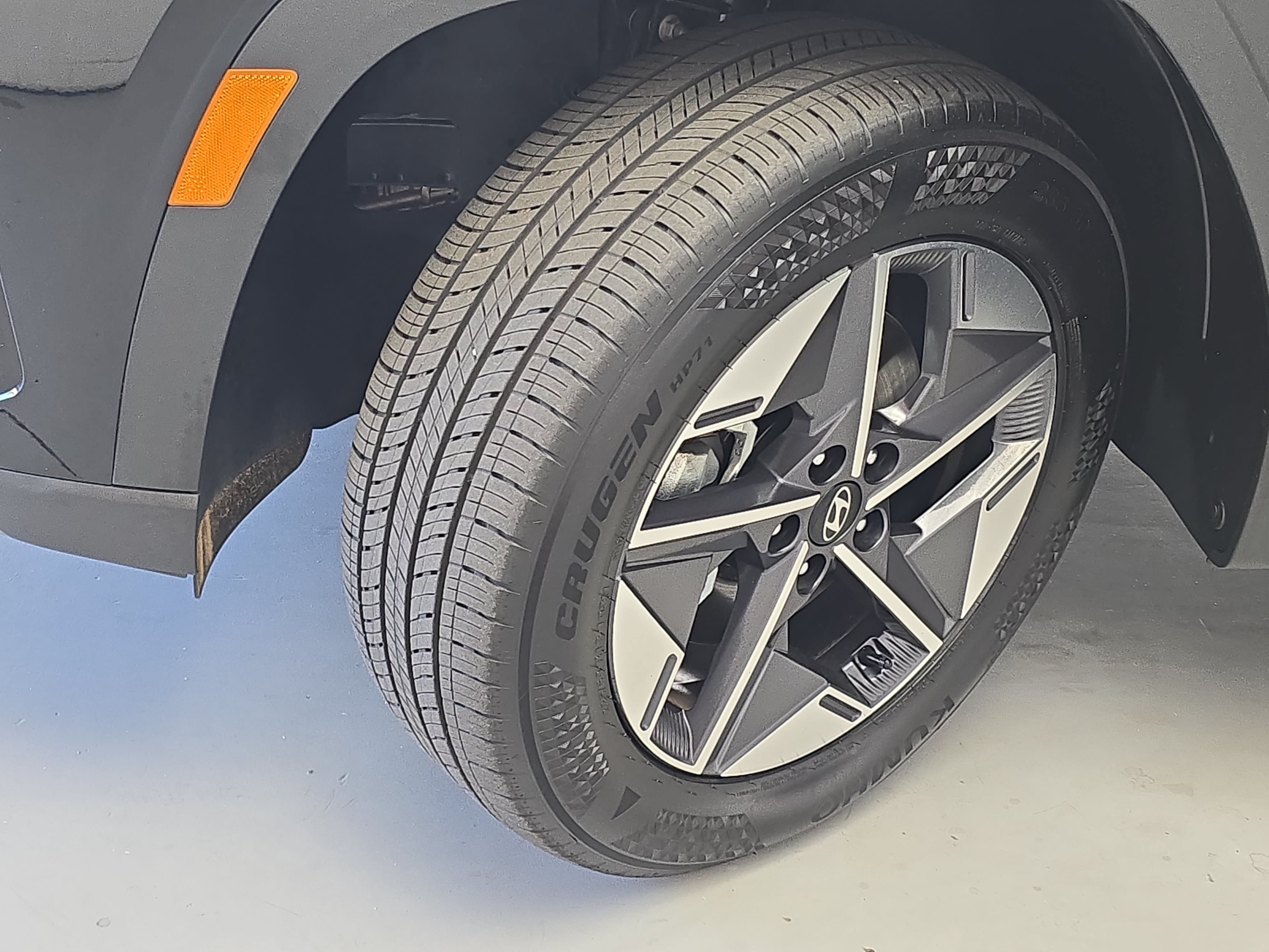 Used 2025 Hyundai Tucson SEL AWD/4WD image 32