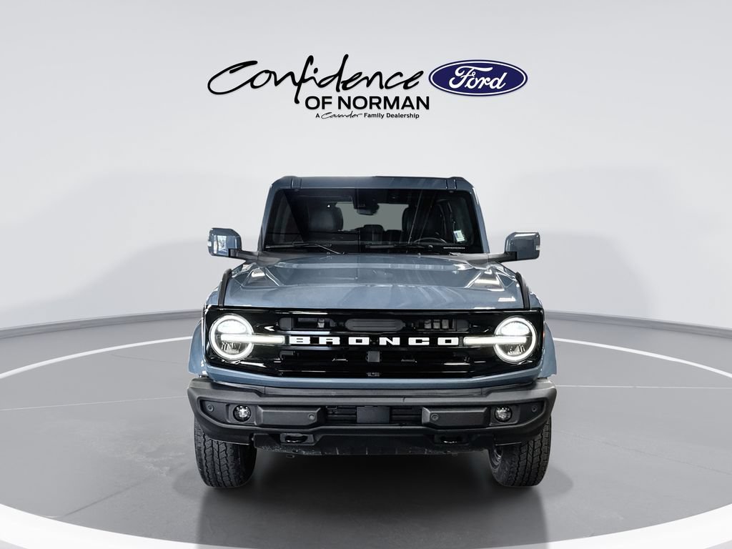 Used 2024 Ford Bronco Outer Banks AWD/4WD image 2