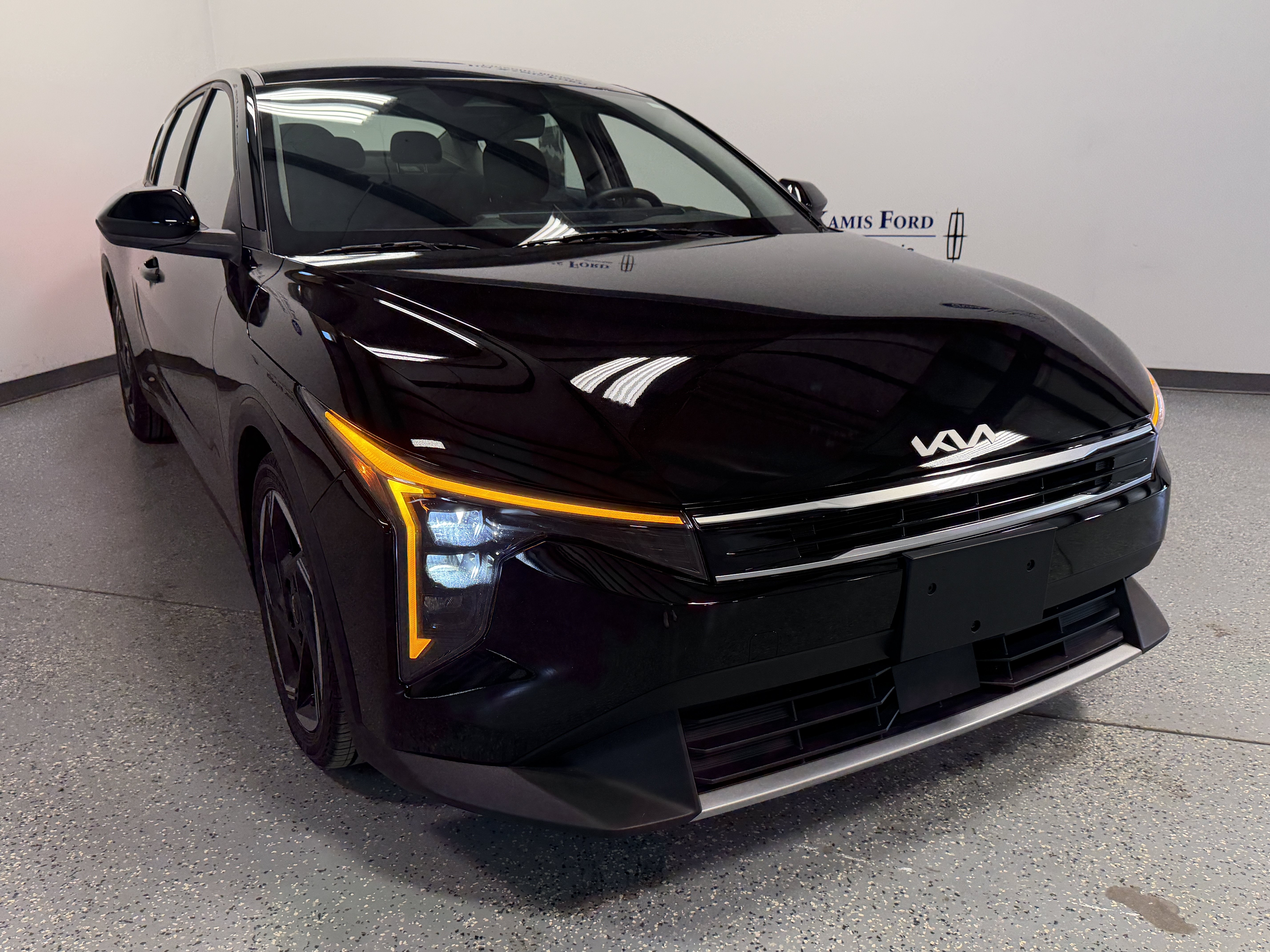 Used 2025 Kia K4 EX FWD image 34