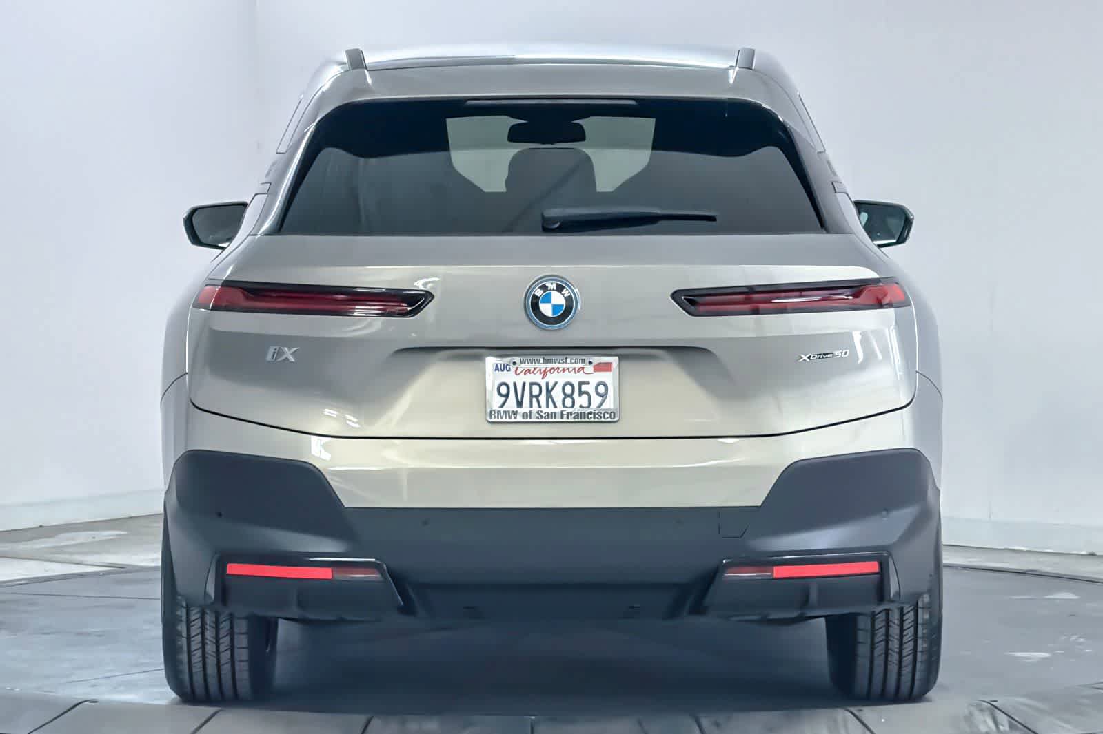 Used 2024 BMW iX xDrive50 w/ Convenience Package AWD/4WD image 7