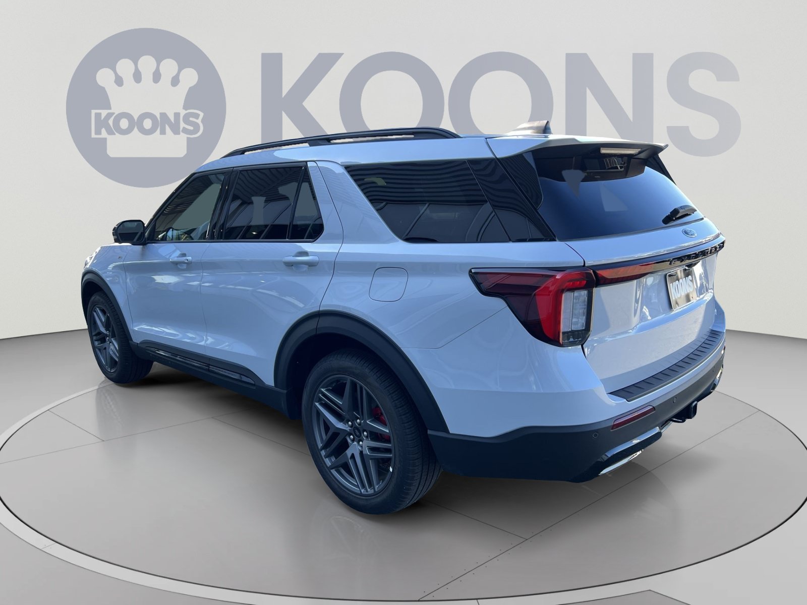 New 2026 Ford Explorer ST-Line w/ ST-Line Street Pack AWD/4WD image 8