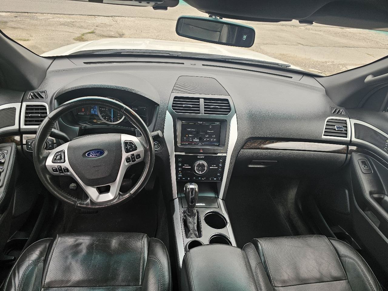 Used 2011 Ford Explorer Limited w/ 301A Rapid Spec Order Code FWD image 17