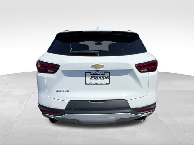 Certified 2024 Chevrolet Blazer LT w/ Convenience Package FWD image 5