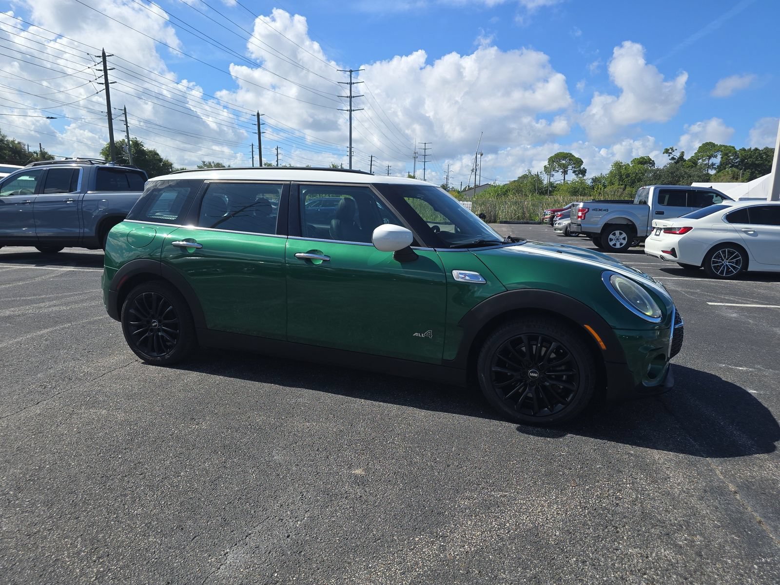 Used 2022 MINI Cooper Clubman S AWD/4WD image 2