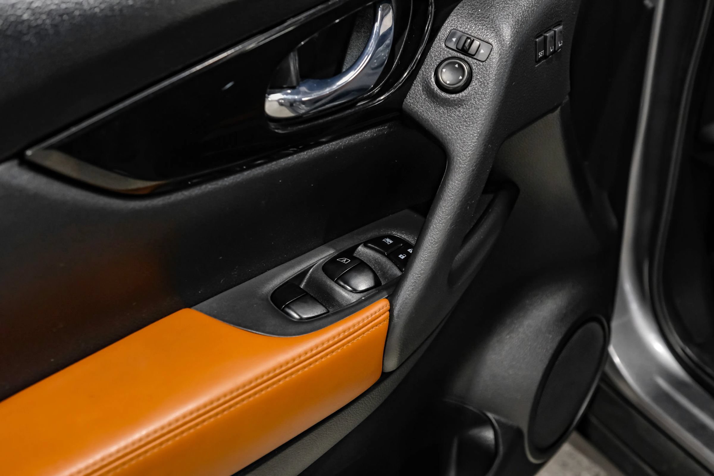 Used 2018 Nissan Rogue SL w/ Premium Package FWD image 53