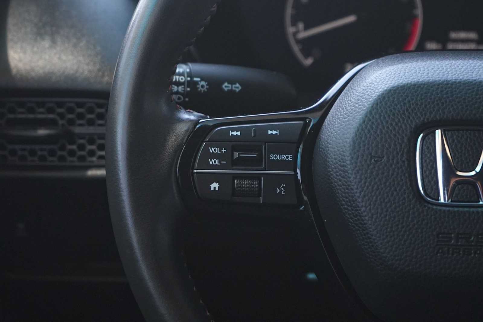 Certified 2025 Honda HR-V Sport image 17