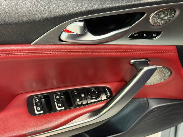 Used 2019 Kia Stinger GT1 image 13