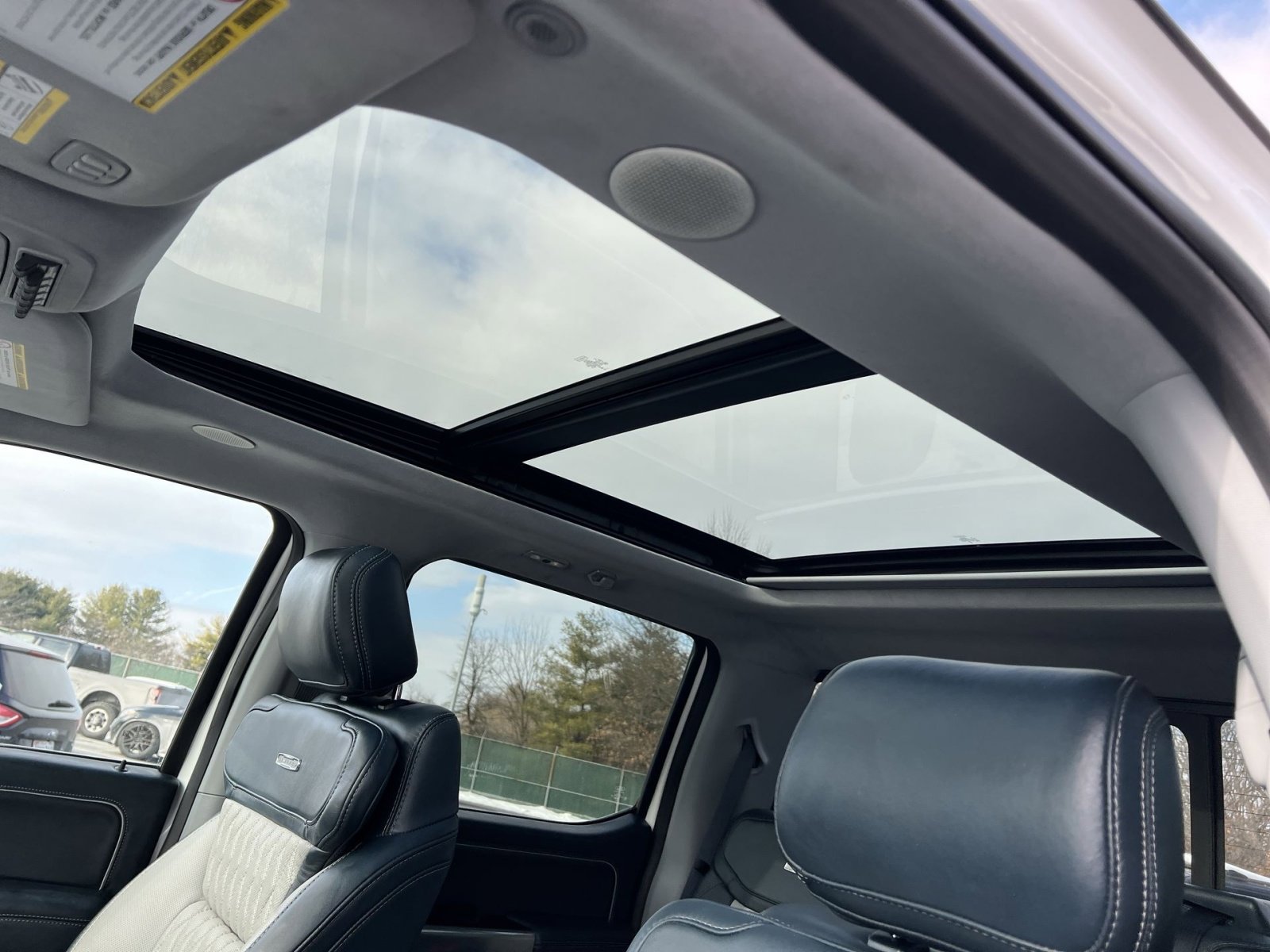 Used 2024 Ford F450 Limited image 24