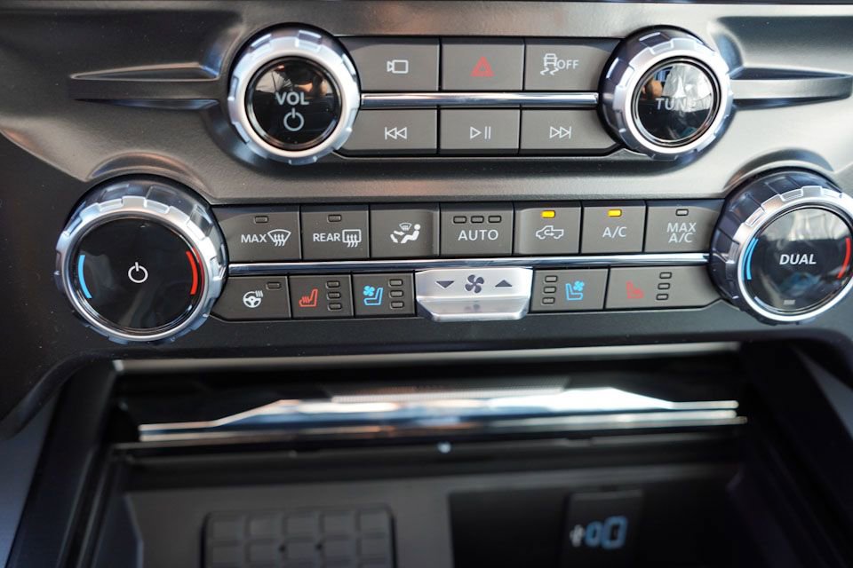 New 2026 Ford F350 Lariat image 16