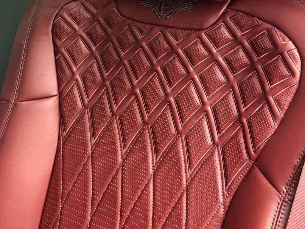 Used 2020 Bentley Flying Spur W12 image 24