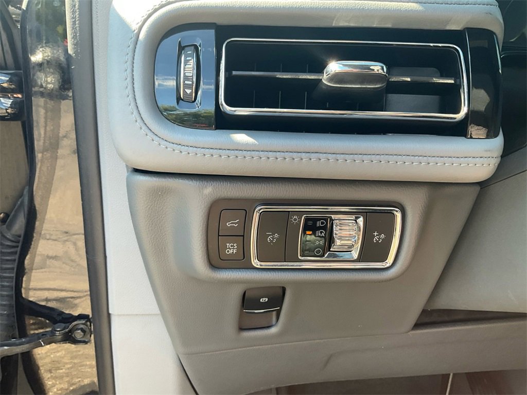 Used 2022 Lincoln Nautilus Reserve w/ Equipment Group 201A image 22