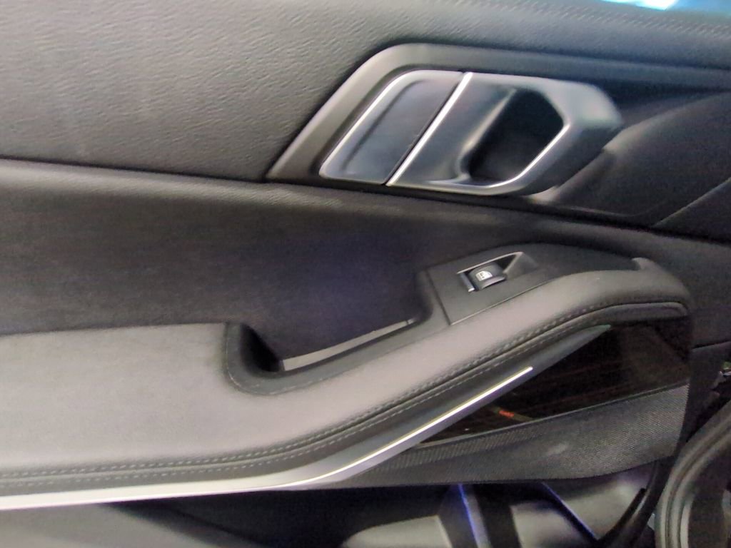 Used 2021 BMW X5 xDrive40i w/ Convenience Package image 22